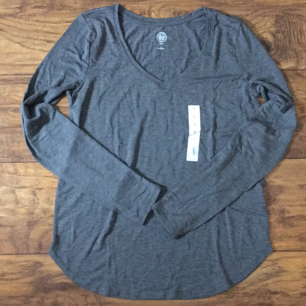 NWT SO V-Neck Top bundle - Picture 2 of 3
